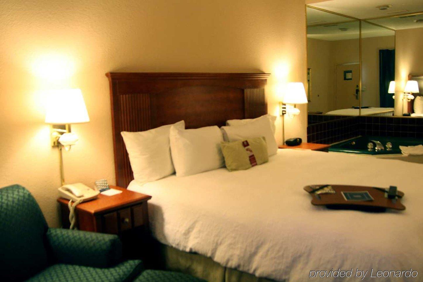 Econo Lodge Корділ Номер фото